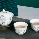 Luxurious Gift-Boxed Bone China Tea Set Suitable for Home and Office
