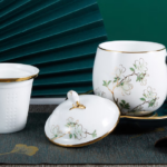 Chinese Style Covered Bone China Cup Suitable for Home Use or Gift Giving