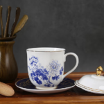 Gift Boxed Blue Porcelain Tea Set Suitable for Office Use