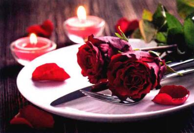 The Perfect Setup for a Valentine's Day Candlelight Dinner