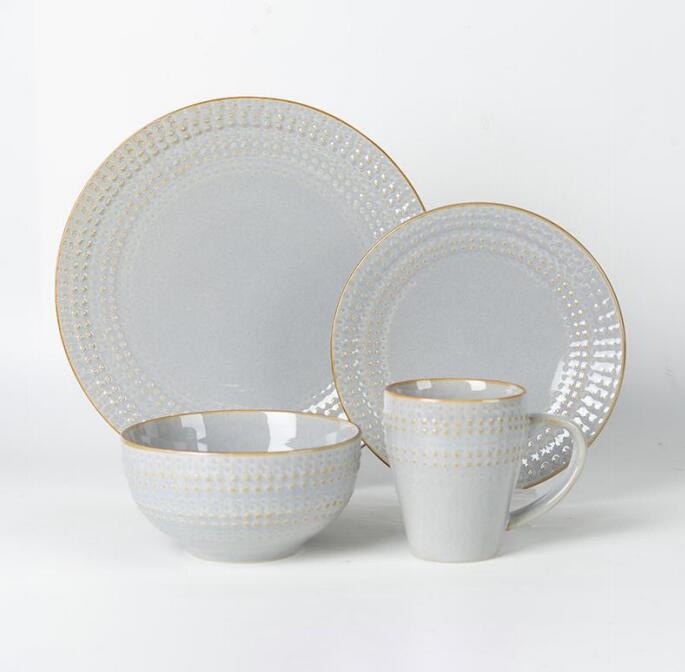 Personalized Stoneware: Selecting the Perfect Piece for Every Occasion