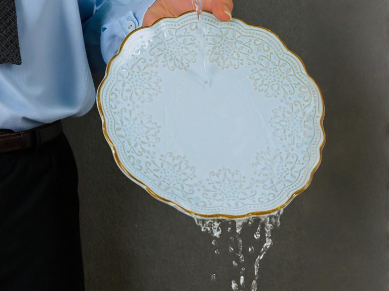 The Art of Steakhouse Plates: Why Does That Meat Look So Good?